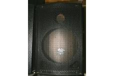 Büyük Hoparlör Kabini